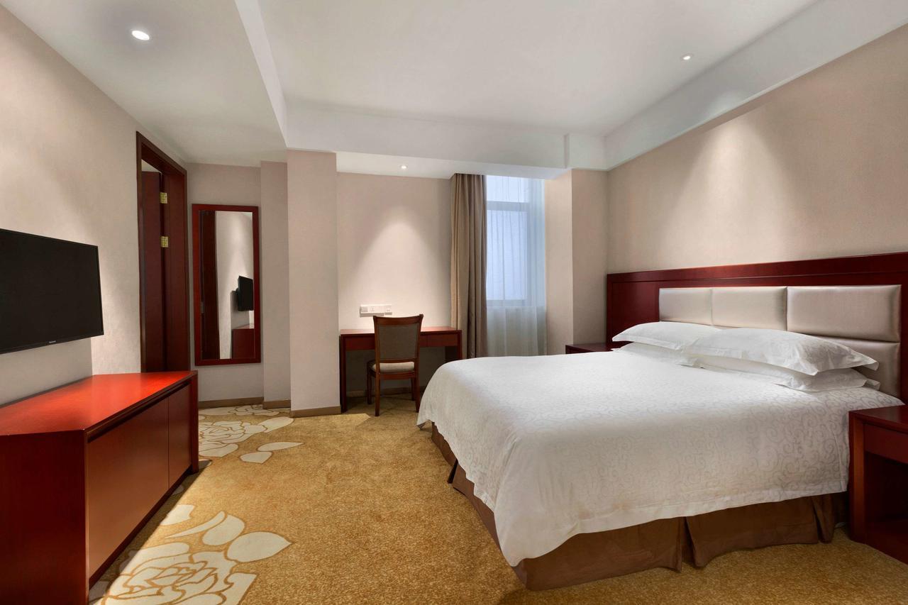 Ramada Shanghai Minhang Eksteriør billede